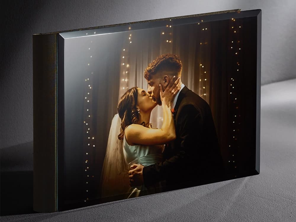 Boogietek wedding album — Crystal Cover