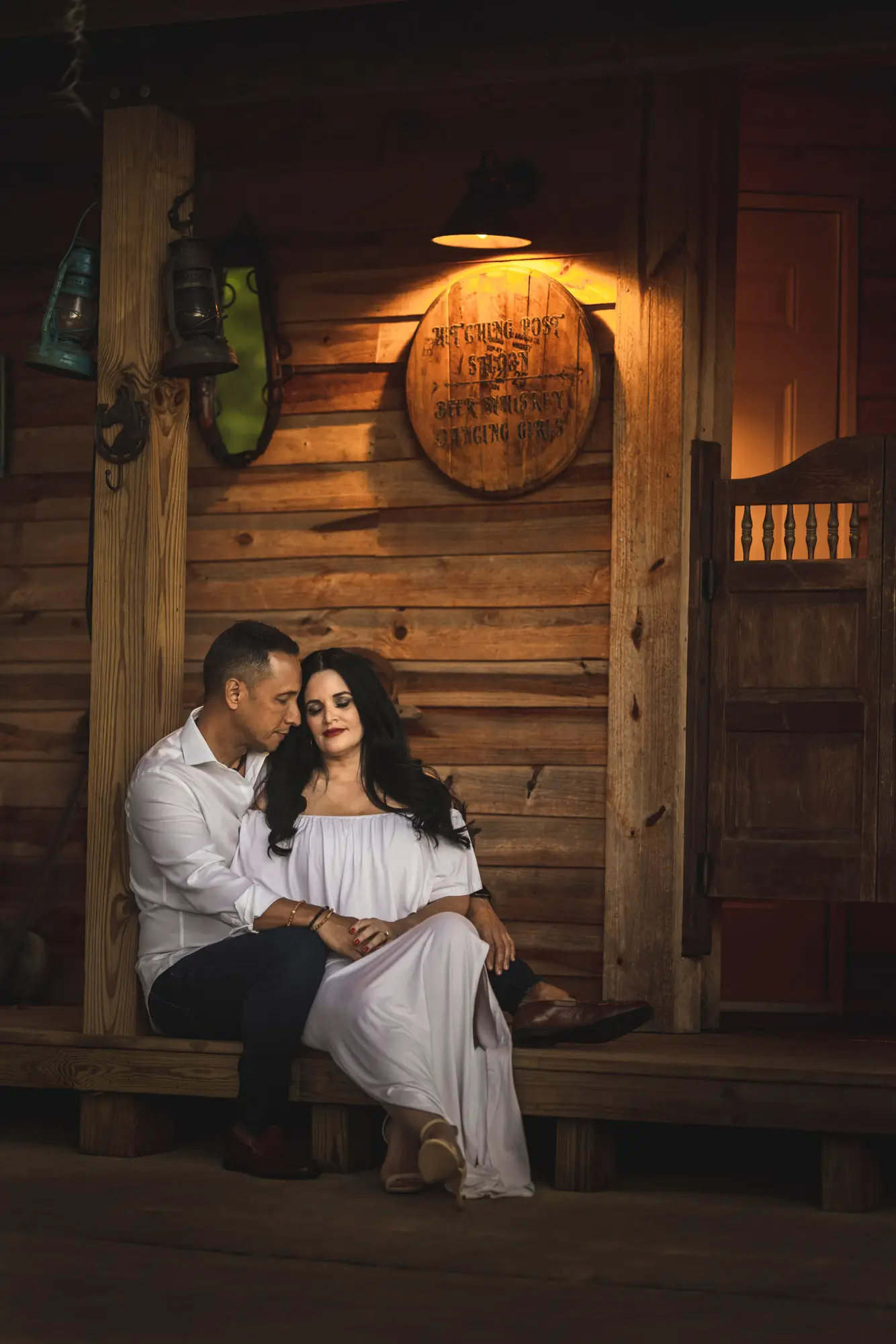 Romantic barn wedding in South Florida featuring elegant rustic decor and outdoor ceremony by Boogietek